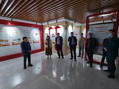 铭记党史口号 弘扬中国精神——我院党总支组织参观校主题展览馆活动